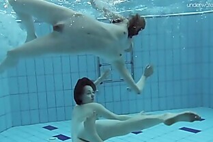 Anna Netrebko and Lada Poleshuk underwater lesbos 5 min