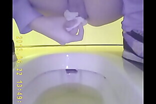 Asian teen pee in toilet 3 40 sec