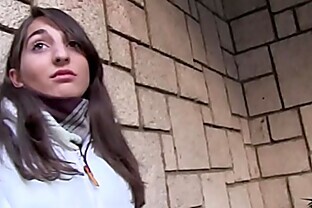 Jovencita de 19 años cogiendo rico 29 min