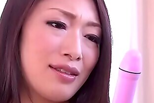 japanese milf fake tits masturbating