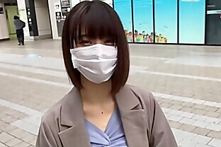 ハメ撮り 都内某有名書店勤務 ショートカット黒髪美人（26） 無毛パイパンまんこを見せつけながらのゴム無し騎乗位 我慢できずにそのまま膣射 SEX中毒なスレンダー痴女 パート1 16 min