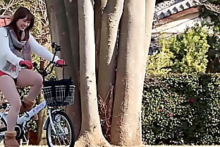水色の下着がチラリと覗く変態自転車ライド [bunc 001] 17 min