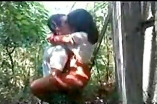 Desi girl fucked in jungle
