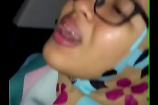 Awek melayu tudung kena jolok dengan B dalam kereta