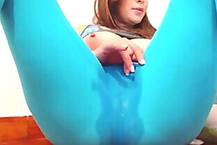 Hot asian squirt in leggings  -