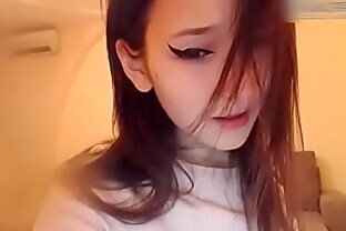 Gorgeous korean girl uses a vibrator to masturbate 4 min