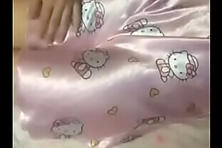 Pink satin hello kitty 4 min