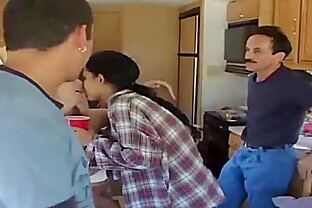 teens picked up for bangvan party 12 min