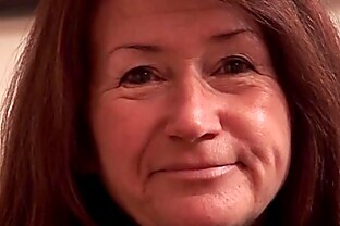 German Granny gets a huge dildo 11 min