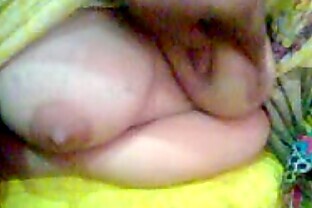 pakistani aunty's juicy Boobs 3 min