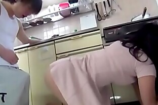 Japanese Housemaid Fucked A Plumber