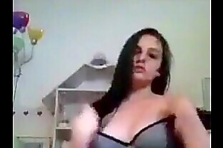 teen masturbates hairbrush 91 sec