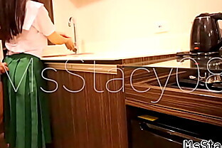 18yo Pinay Estudyante Kinantot Sa Kusina ng kasama niya sa kwarto 12 min