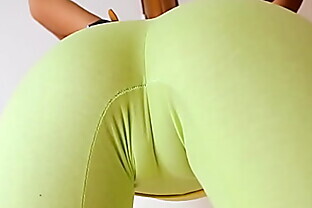 Perfect Round Ass in Ultra Tight Yoga Pants! Cameltoe n Tits
