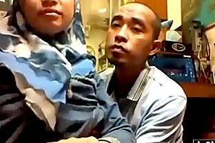 MALAY TOSCA HIJAB GOOD BLOWJOB