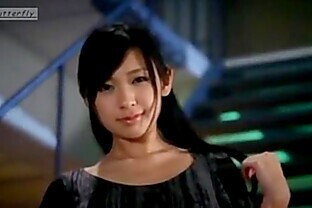 nice japanese shows her body