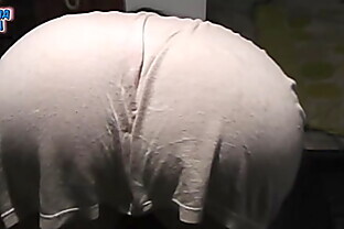 Ultra Round Ass Teen with her dress inside her ass. Nice cameltoe in tight leggi