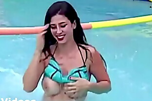Muestra sus Tetas en vivo Claudia Ramirez- 720P HD