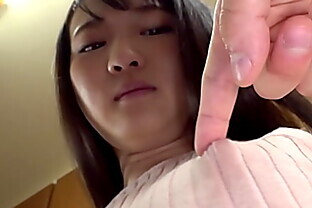 　まさかノーブラ！？無防備な貧乳美○女がコリコリに勃った乳首を服越しに露わにする姿に興奮してしまい…【パート2】