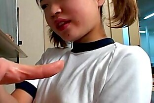 Itsuki Wakana gives a nice handjob