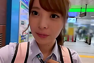 顔良しノリ良しJおじさんをホテルに連れ込むお盛ん女子。華奢なカラダでおじさんチンポを受け止める。生ハメも中出しもバッチこーい。体育会系パワフルマンコ。