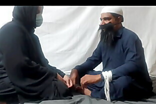 Pakistani Thurki Baba Ji trapped woman and fucked her