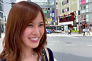 ハメ撮り 不貞快楽にハマる淫乱人妻 結婚2年目欲求不満優雅な人妻の日常 夫には見せない発情フェラからの寝バック最後は中出し