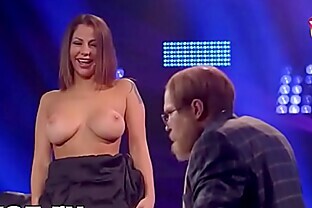 Elena Berkova boobs