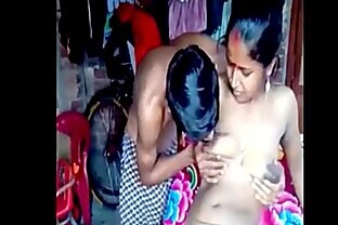Desi village wife fucking by hubby and record like pro
