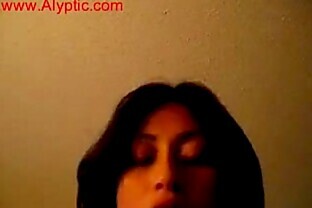 Amateur Asian Girlfriend Julie V Rides Boyfriend
