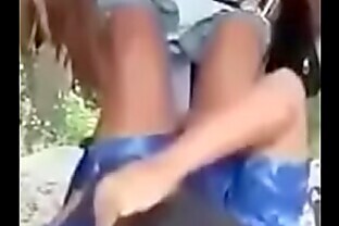 SMU ketahuan ngewe di kebun sama teman Full video https://ouo.io/TYbta3