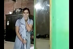 Hotel maid sexy pussy show