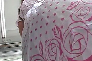 Upskirt culona calzon floreado