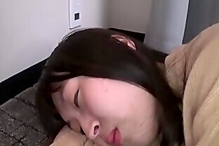 道端に寝ていた娘をホテルへ持ち帰り 1