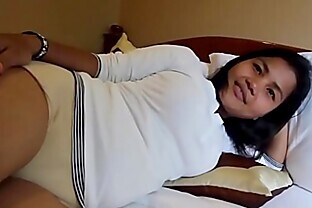 ASIANSEXDIARY Asian MILF Creams On Younger Foreign Cock