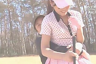 Asian babe gets naked at the golf course