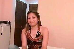 Filipina Amateur Blows A Tourist She Just Met