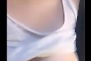 颜值不错婴儿肥大奶女大学生宿舍直播 19 min