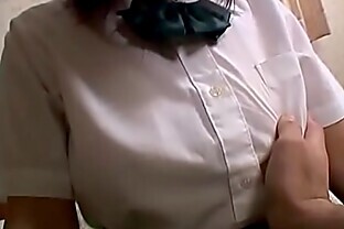 小柄なロリ巨乳女子校生過激なファック 22 min