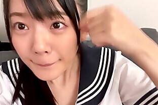 ハメ撮り 天然甘えん坊娘 おじさんにおまんこ舐められビクンビクン 生ちんぽ懇願いちゃラブSEX あざとく甘える彼女から女の表情へと変わるギャップがエロすぎます 12 min
